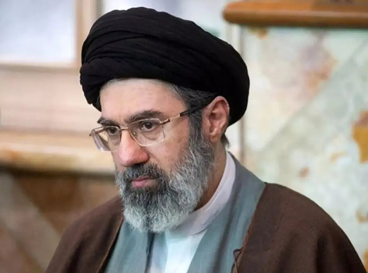 پیام رهبر انقلاب اسلامی به مناسبت هفته دولت